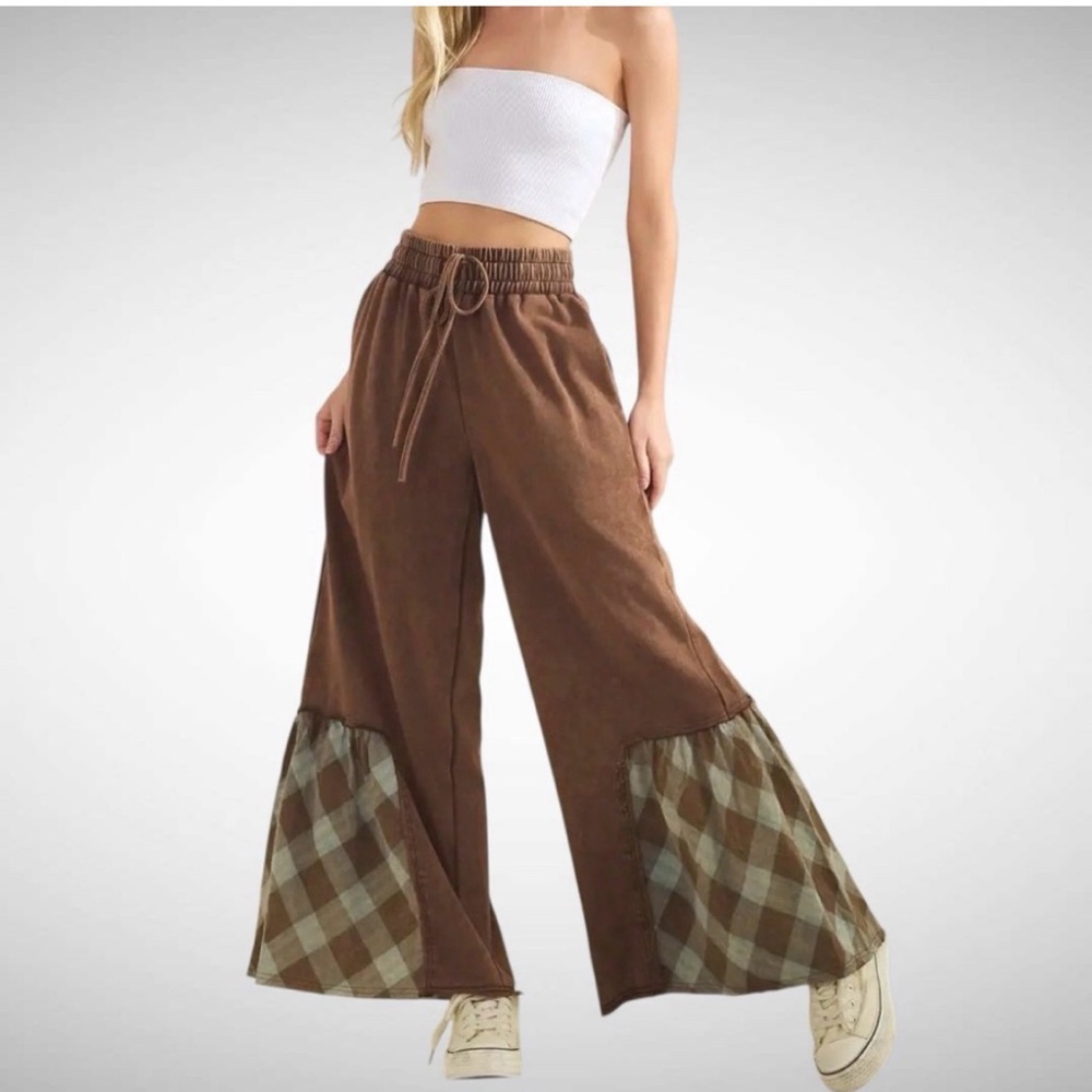 Stylish Brown Plaid Wide-Leg Pants